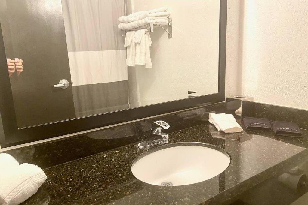 Riverview, Studio 507, Beach Steps Away!+Pool+Wifi Ruskin Exterior foto